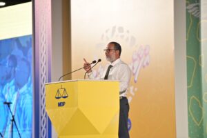 ދާޖަހައިގެން ގެންގޮސް ގޮޅިތަކުގެ ތެރެއަށް އާޅާލެވުނު ދުވަސް ދެކެން ބޭނުމެއް ނޫން: އިމްރާން