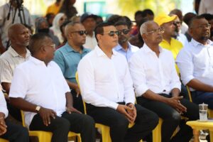 ޑޮލަރުން ތަޅާ ބަލިކޮށްގެންވެސް މިއިންތިޚާބު އަޅުގަނޑުމެން ނަގާނަން: ޖާބިރު