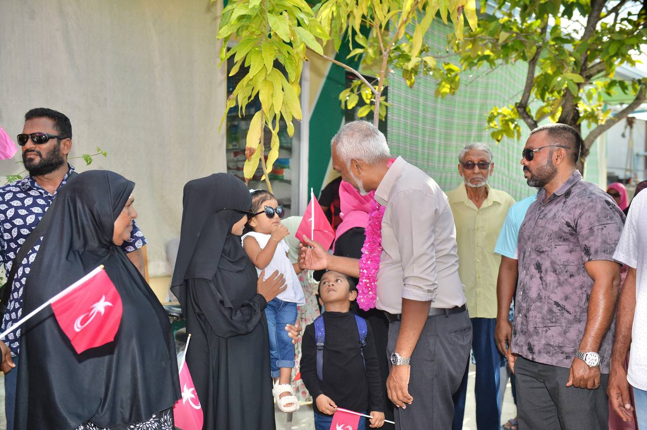 ކަޑެވާރެހާގައި ޓޫރިޒަމް މަޝްރޫއެއް ހިންގަން އިސްކަން ދޭނަން: މުއިއްޒު