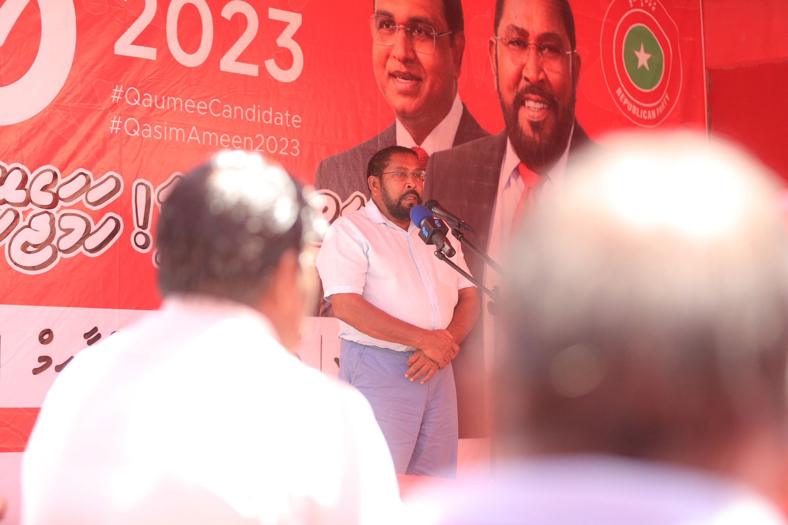 ހުރިހާ ކްލާސް ރޫމެއް އޭސީކޮށް، ސްމާޓް ބޯޑް ހަރު ކުރާނަން: ގާސިމް
