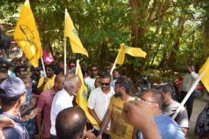 މުއިއްޒު ކެލާ އަށް ވަޑައިގަތުމުން ފެނުނީ ޑިމޮކްރަސީގެ ނަމޫނާއެއް!