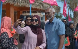 ތަރައްޤީ ގެނެސްދިނުމުގައި އެއްވެސް ރަށެއް ތަފާތު ނުކުރާނަން: ޑރ.މުއިއްޒު