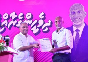 ވިޔަފާރިވެރިޔާ އާއްޓޭ ޕީޕީއެމްއަށް ސޮއިކޮށް މުއިއްޒުގެ ކެމްޕޭނާއި ގުޅިއްޖެ!