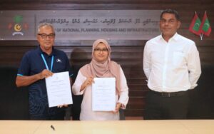 2 ރަށެއްގެ ބިން ހިއްކުމާއި، 2 ރަށެއްގެ ބަނދަރު މަސައްކަތް އެމްޓީސީސީއަށް