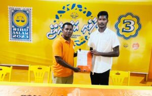 މާފަރު އެމްޑީޕީ ކައުންސިލަރު ޖޭޕީއަށް ސޮއިކުރިތާ 48 ގަޑިއިރު ނުވަނީސް އެމްޑީއޭއަށް!