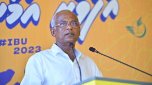 ލ. އަތޮޅުގެ ދެކުނު ބިތުގައި އެއާޕޯޓެއް އަޅައިދޭން ރައީސް ވަޢުދުވެއްޖެ