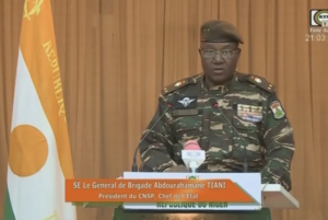 ނިޖަރގެ ބަޢާވާތުގެ ލީޑަރުން ހުށަހަޅަނީ މަދަނީ ވެރިކަމަކަށް ދާން 3 އަހަރު