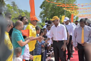 ކުޑަކުޑަ ހެނބަދޫން ފެނުނު މަންޒަރުން ރައީސްގެ އުންމީދަކީ %70 ވޯޓު!