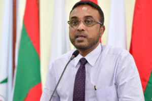 އޭސީސީގެ ކުރީގެ ރައީސް ލުތުފީގެ ޕާސްޕޯޓު ހިފަހައްޓައިފި