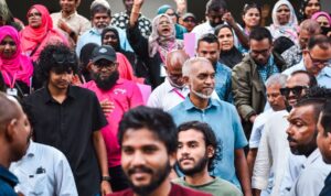ޑރ.މުއިއްޒުގެ "ދިވެހީންގެ ރާއްޖެ" މެނިފެސްޓޯ އިފްތިތާޙުކުރުން މިރޭ