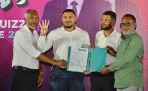 ތިނަދޫ އެމްޑީޕީގެ އެންމެ ވަރުގަދަ ދެ ޒުވާނުން މުއިއްޒުއަށް ތާއީދުކޮށް، ޕީޕީއެމްއަށް!