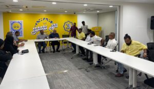 ގައްދޫ ޕީޕީއެމް ކައުންސިލް ރައީސް ހިމެނޭހެން ޕީޕީއެމްގެ ގިނަ ބަޔަކު އެމްޑީޕީއަށް!