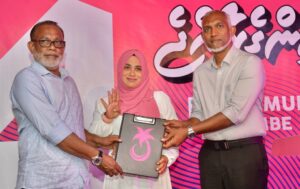 ފޮއްދޫ ކައުންސިލް އަންހެން މެމްބަރު ޝިފާނާ ޕީޕީއެމްއަށް!