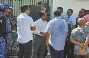 ޔާމީންގެ ޝަރީއަތް ތާވަލް ކޮށްފައި އޮއްވާ ސްޕްރީމް ކޯޓު ސަރަހައްދުން ކަރަންޓް ކެނޑިއްޖެ
