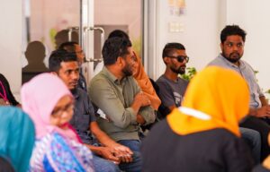 10 ޖެހުމާއި ހަމައަށް 65،500 އަށްވުރެ ގިނަ މީހުން ވޯޓުލައިފި