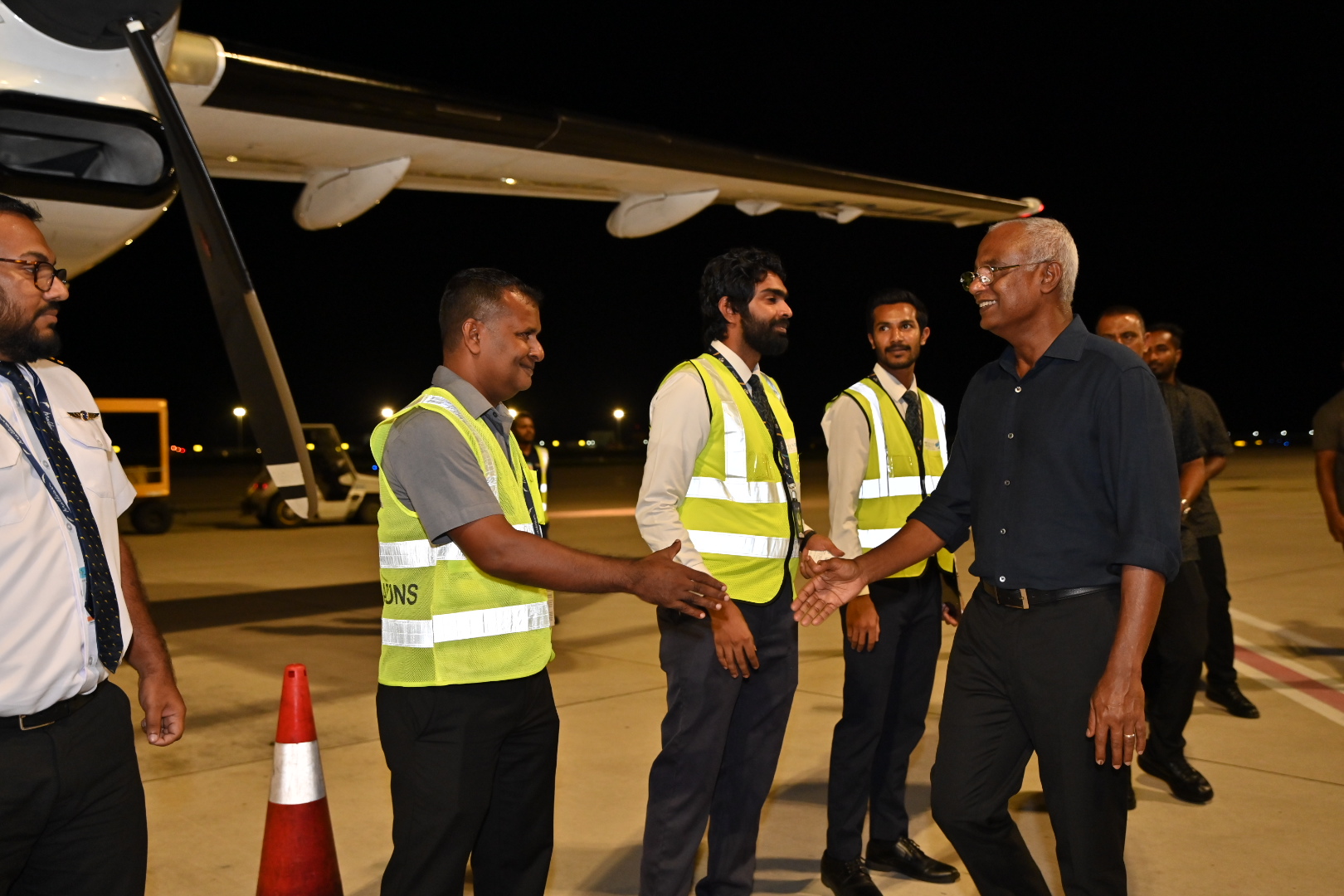ރައީސް، ރިޔާސީ ކެމްޕެއިނަށް އައްޑު އަށް ވަޑައިގެންފި