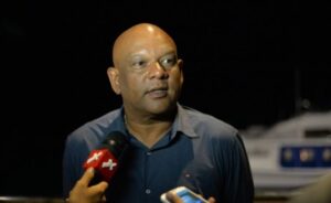 ރައީސް ނަޝީދުގެ އަރިސް އަމީން ފައިސަލްގެ ތާއީދު ޑރ. މުއިއްޒަށް