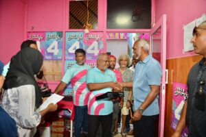 މާލެ ސިޓީ ކައުންސިލް އެމްޑީޕީ މެމްބަރު ޒަމީރު މުއިޒުއަށް ތާއީދުކޮށް ޕީޕީއެމްއަށް!
