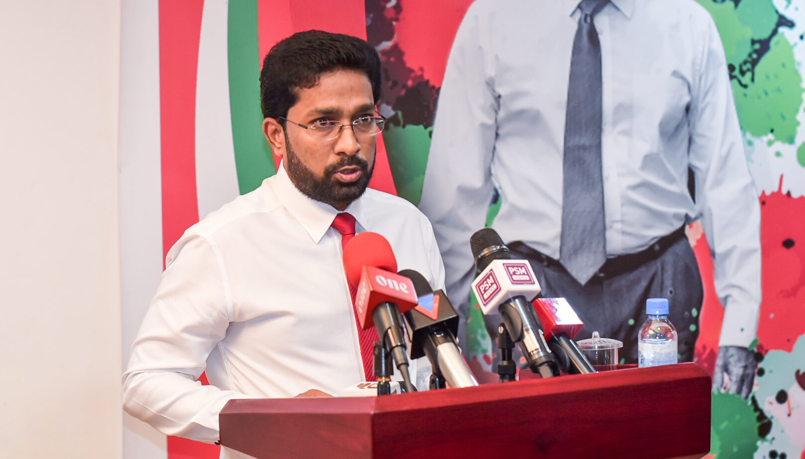 ޖޭޕީގެ ސެކްރެޓަރީ ޖެނެރަލްގެ މަގާމަށް އަޒްލީން