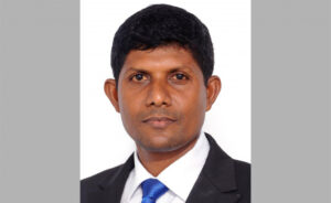 ރައްޔިތުން ގޮތް ނިންމައިފި ކަމަށް ވިދާޅުވެ ޑެޕިއުޓީ މިނިސްޓަރު ޒާމިރު އިސްތިއުފާ ދީފި