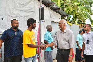 ކޮންމެ ޕާޓީއަކު ހުއްޓަސް، ދޭން ޖެހޭ ސަމާލުކަން ދޭނަން: މުއިއްޒު