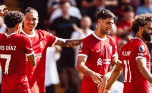 އެސްޓަން ވިލާއަތުން ލިވަޕޫލަށް ފަސޭހަ މޮޅެއް