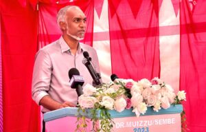 ޤައުމީ ދުވަހުގެ އަޒުމަކަށްވާންވީ އަޅުވެތިކަމުން ޤައުމު ސަލާމަތް ކުރުމަށް: ޑރ. މުއިއްޒު