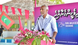 ވަޒީފާއިން ކަނޑާލާނެކަމަށް ދެން ފަސްޖެހޭނެ ކަމެއްނެތް، ވަޒީފާގެ ޔަގީންކޮށް ދޭނަން: މުއިއްޒު