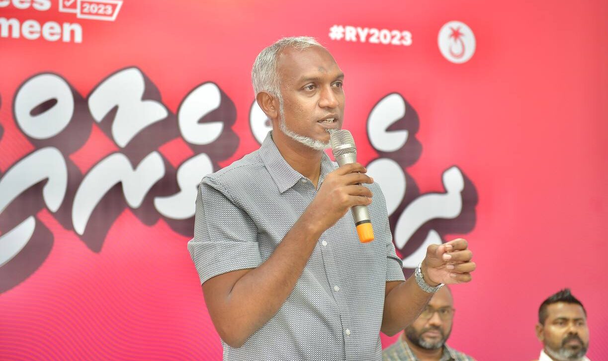 ނުރަސްމީ ދަތުރުފުޅެއްގައި މުޢިއްޒު މިރޭ ސިންގަޕޫރަށް ފުރާވަޑައިގަންނަވަނީ