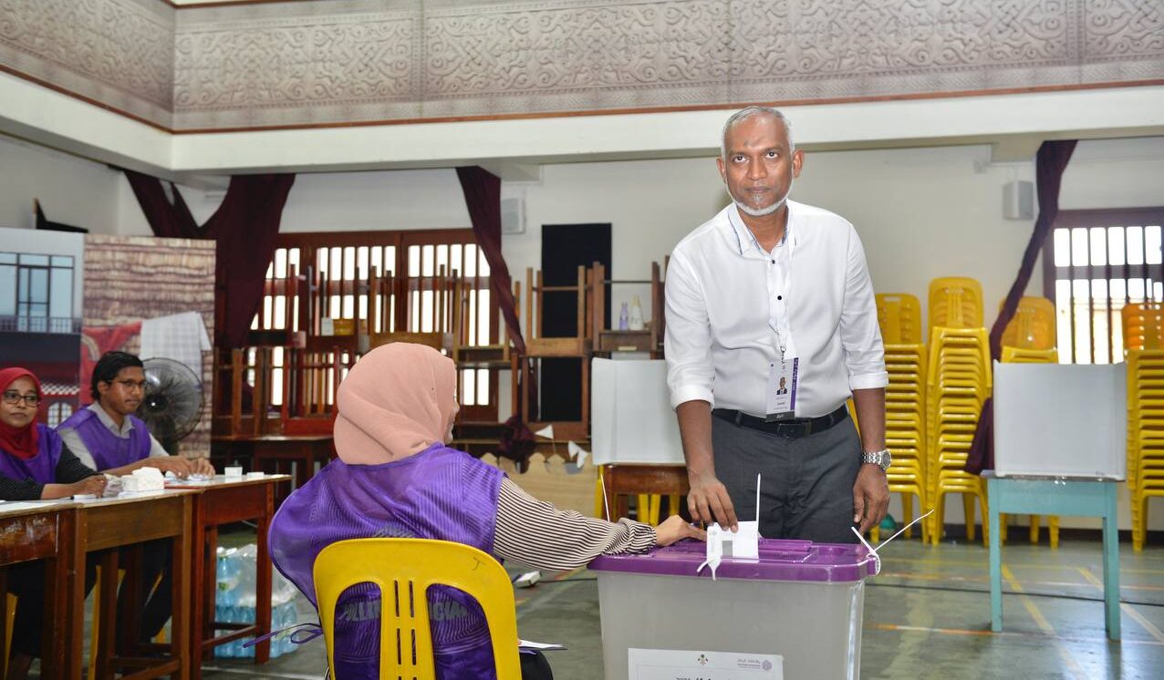 ވޯޓުލުމުގެ ހައްގު ވީހާވެސް އަވަހަކަށް އަދާކުރެއްވުމަށް މުއިއްޒު އިލްތިމާސް ކުރައްވައިފި