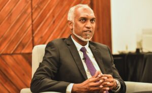 28 ދުވަހުގެ ކެމްޕޭނުން ކޯލިޝަނެއް ނެތި ތާރީހު ބަދަލުކޮށް، މުއިއްޒު ވެރިކަމާއި ގާތަށް!