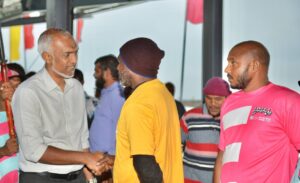 ވާނުވާ ބަންދު އުވާލައި، ބަންދުގައި ބެހެއްޓޭނީ 48 ގަޑިއިރަށް ކަމަށް ހަދާނަން: މުއިއްޒު