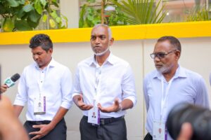 ހަވީރަށް މަޑުނުކޮށް ވީހާވެސް އަވަހަށް ވޯޓު ދެއްވުމަށް ވަޑައިގަންނަވާ: ޑރ. މުއިއްޒު