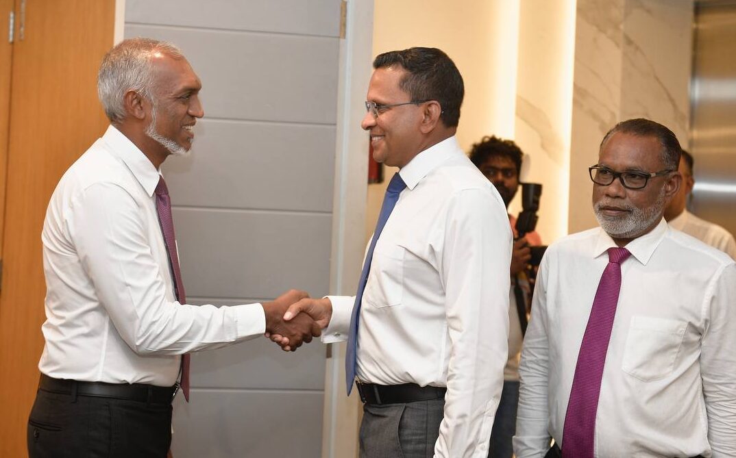 ދެވަނަ ބުރުގައި ޑރ. މުއިއްޒާއި ބައިއަތު ހިފައި ކޯލިޝަންހެދި ފުރަތަމަ ޕާޓީއަކަށް އެމްއެންޕީ!