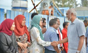 ގޯއްޗާއި ފްލެޓް ލިބިގެން މިހާރު އޮތް ގޯތި ދޫކޮށްލަން ނުޖެހޭ ގޮތް ހަދާނަން: މުއިއްޒު