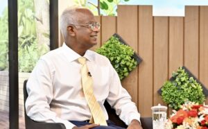 ދެވަނަ ދައުރެއް ލިބިއްޖެނަ، ދައުރު ނިންމާފަ ސިޔާސީ މަސައްކަތާއި ދުރަށްދާނަން: ރައީސް