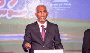 ރައީސް ޔާމީންގެ ފުރިހަމަ އިތުބާރު އެބައޮތް، ފުރަތަމަ ދުވަހު އެމަނިކުފާނު މިނިވަން ކުރާނަން: މުއިއްޒު