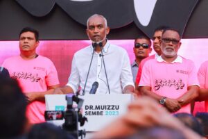 ވެރިކަން ކޮށްދޭނީ ވަކި ޕާޓީއަކަށް ވަކި ފިކުރަކަށް ބެލުމެއްނެތި އަދުލުވެރި ކަމާއިއެކު: މުއިއްޒު
