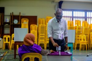ޕީޕީއެމް/ޕީއެންސީގެ ރިޔާސީ ކެންޑިޑޭޓް ޑރ. މުއިއްޒު ވޯޓު ލައްވައިފި