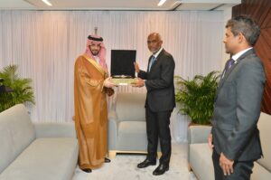 ސަޢުދީއާއެކު އޮތް ގުޅުން އާ ހަރުފަތަކަށް ގެންދެވޭނެކަމަށް އުންމީދުކުރަން: ޑރ. މުޢިއްޒު