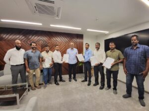 ޕިއެންސީއަށް ސޮއިކުރި އިގުރައިދޫ ދާއިރާގެ ގިނަ އަދަދެއްގެ މެމްބަރުންގެ ފޯމު ޑރ. މުއިއްޒުއާއި ހަވާލުކޮށްފި