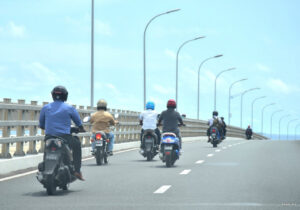 ކުޑަ ނަގައިގެން ބުރިޖް އަދި ހައިވޭގައި ދަތުރު ނުކުރުމަށް އިލްތިމާސް ކޮށްފި