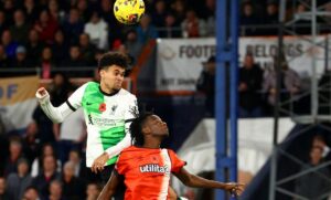 ފަހު ވަގުތު ލިވަޕޫލް ސަލާމަތް ކޮށްދިނީ ޑިއާޒް