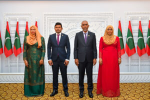 ރައީސުލްޖުމްހޫރިއްޔާގެ ދެކަނބަލުން، ބޭރުގެ ޢިއްޒަތްތެރިންގެ ޝަރަފުގައި، ރަސްމީ ބައްދަލުކުރުއްވުމެއް ބާއްވަވައިފި