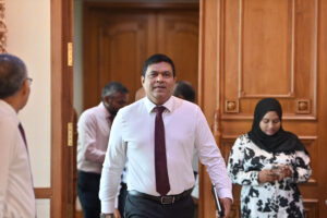 ކޯޓުން ބޭރުގައި މައްސަލަ ނިންމައި އަމީނަށް 2 މިލިއަން ރުފިޔާގެ ބަދަލެއްދޭން އެއްބަސްވެއްޖެ