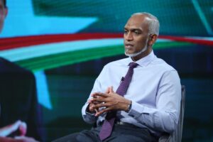 އިންޑިއާ ސިފައިން ބޭލުމަކީ މަގުމަތިން ވާނެ ކަމެއް ނޫން، ޖެހޭނީ ވާހަކަ ދައްކަން: މުއިއްޒު