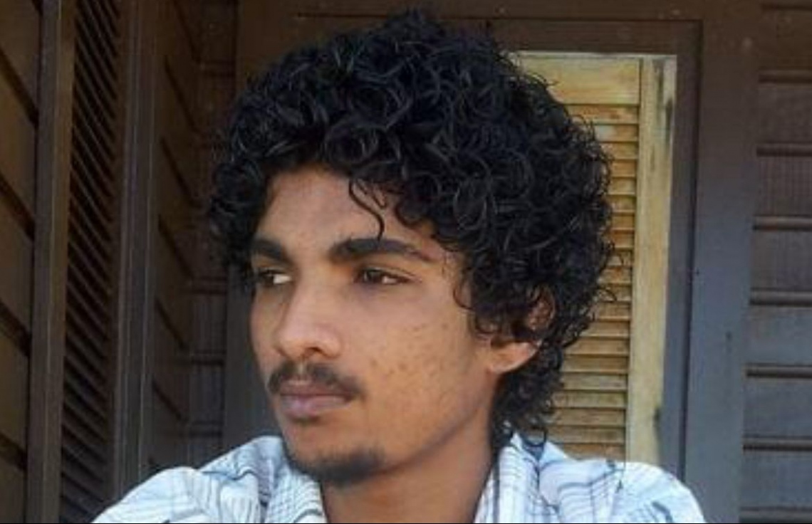 އައްޑޫ ސިޓީގައި ފަޅު ރަށަކަށް ދަތުރު ދިޔަ ޒުވާނަކު ކުއްލި ގޮތަކަށް މަރުވެއްޖެ