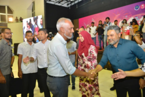 ހުވާ ކުރެއްވުމުގެ ކުރިންވެސް ޑރ. މުޢިއްޒު ފެންނަނީ އިޤްތިޞާދީ މައްސަލަތައް ހައްލުކޮށްދެއްވާތަން: ޝިޔާމް