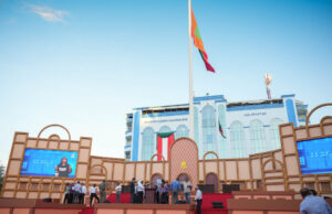 މުއިއްޒު ހުވާކުރާ ރަސްމިއްޔާތު އަރަބި، އިނގިރޭސި އަދި މެންޑަރިން ބަހުން އަޑު އެހޭނެ