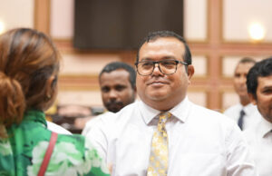 އެމްޑީޕީގެ ޕީޖީ ގްރޫޕްގެ ލީޑަރުކަމުން އަސްލަމް އިސްތިއުފާ ދެއްވައިފި